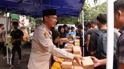 Kapolrestabes Bandung Melaksanakan Kegiatan Jumat Berkah Dalam Rangka HUT Humas Polri ke-74
